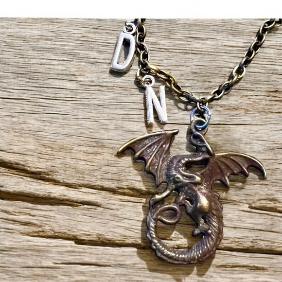 Silver and bronze toned Dungeons and Dragons Pendant Necklace Unique DND 19”long - Picture 8 of 13
